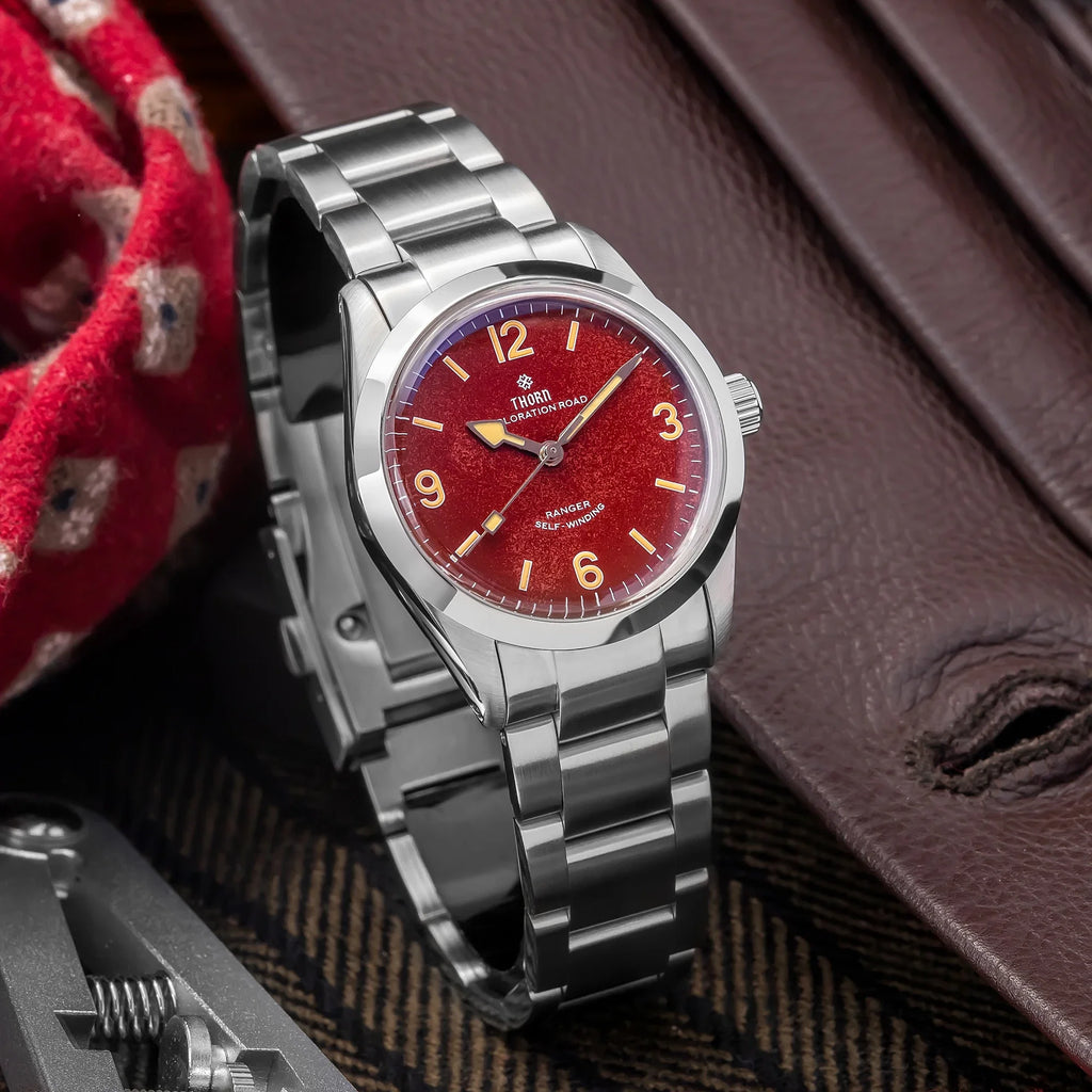 THORN 34mm Pays Tribute to Gold Retro Age Unisex Pt5000 Automatic Movement Watch